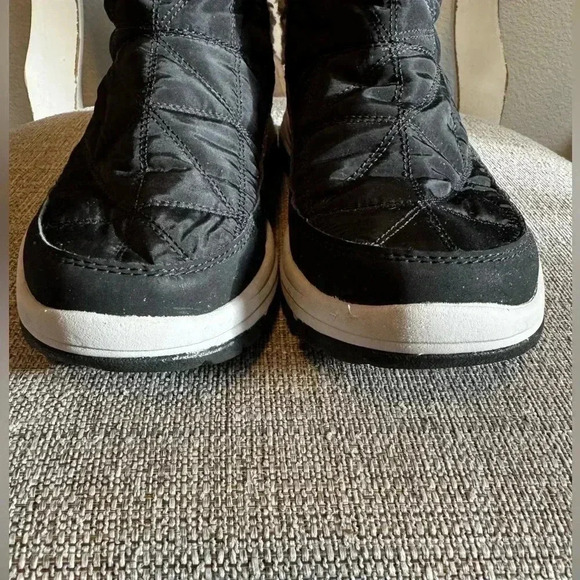 Ryka Women’s Aubonne Gore Ankle Boot Size 8 - Picture 7 of 7